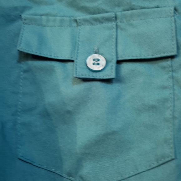 Pretty ladies, turquoise sleeveless button up summer blouse. Can be dressy. - Picture 3 of 5